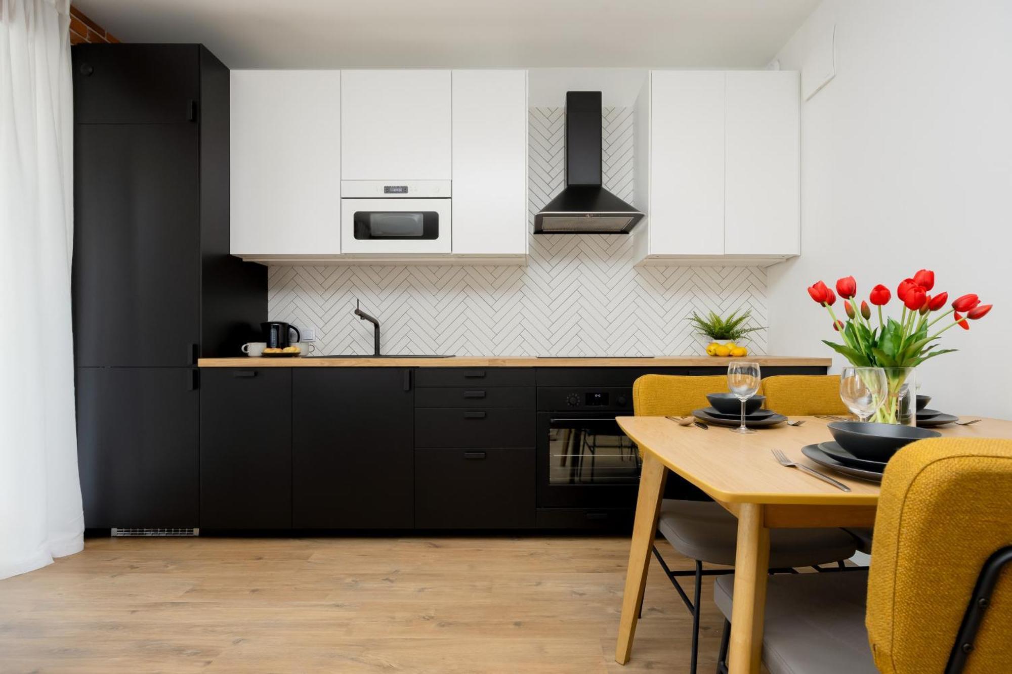 Komfortowy Apartament Dla 4 Osob Z Parkingiem By Noclegi Renters Varsóvia Exterior foto